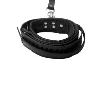 Bondage sekshulp met boeien