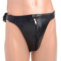 Spiked leather kuisheidsgordel met spikes